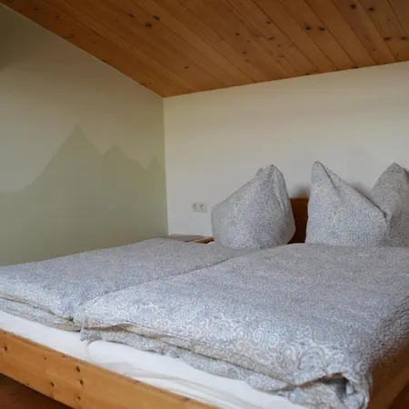 Ankirchen Apartman *